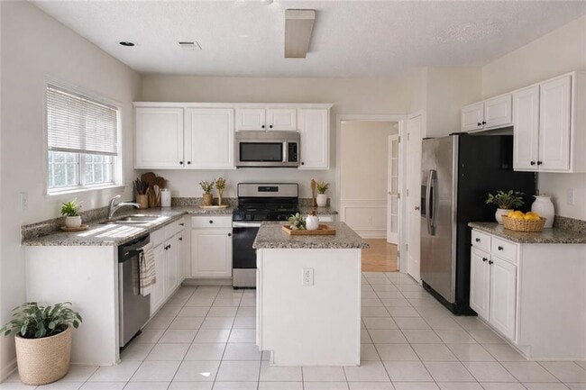 Building Photo - 3491 Chastain Glen Ln NE