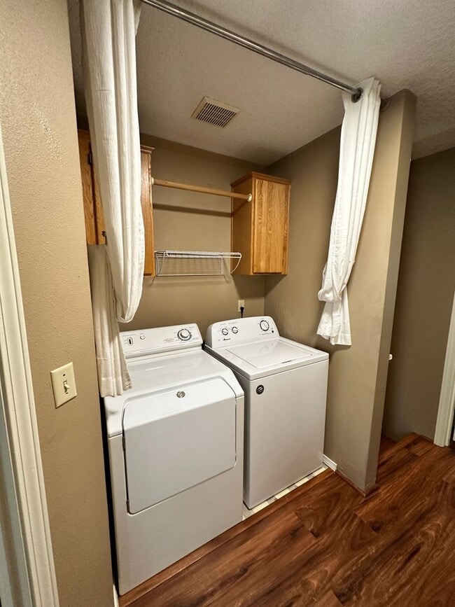 Building Photo - 10398 - Lydia Court Duplex