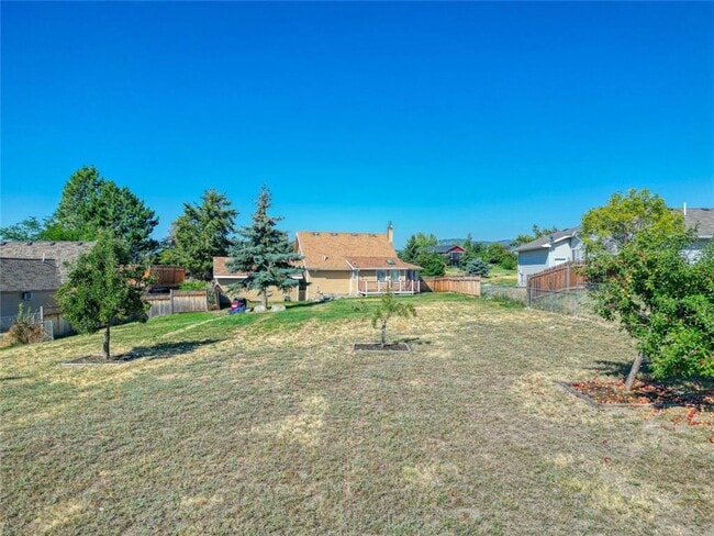 Building Photo - 296 Hartt Hill Dr