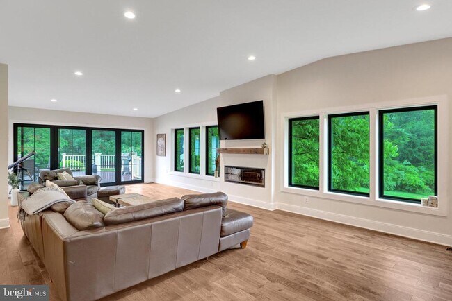Building Photo - 10904 Belgravia Ct