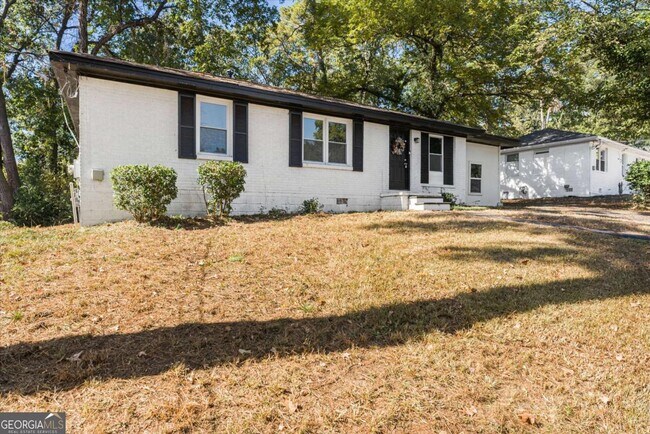 Building Photo - 2905 Gresham Rd S E