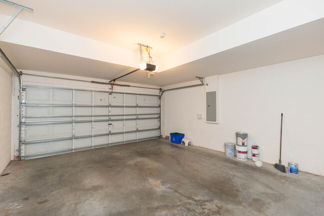 Building Photo - 18135 Nassau Point Dr