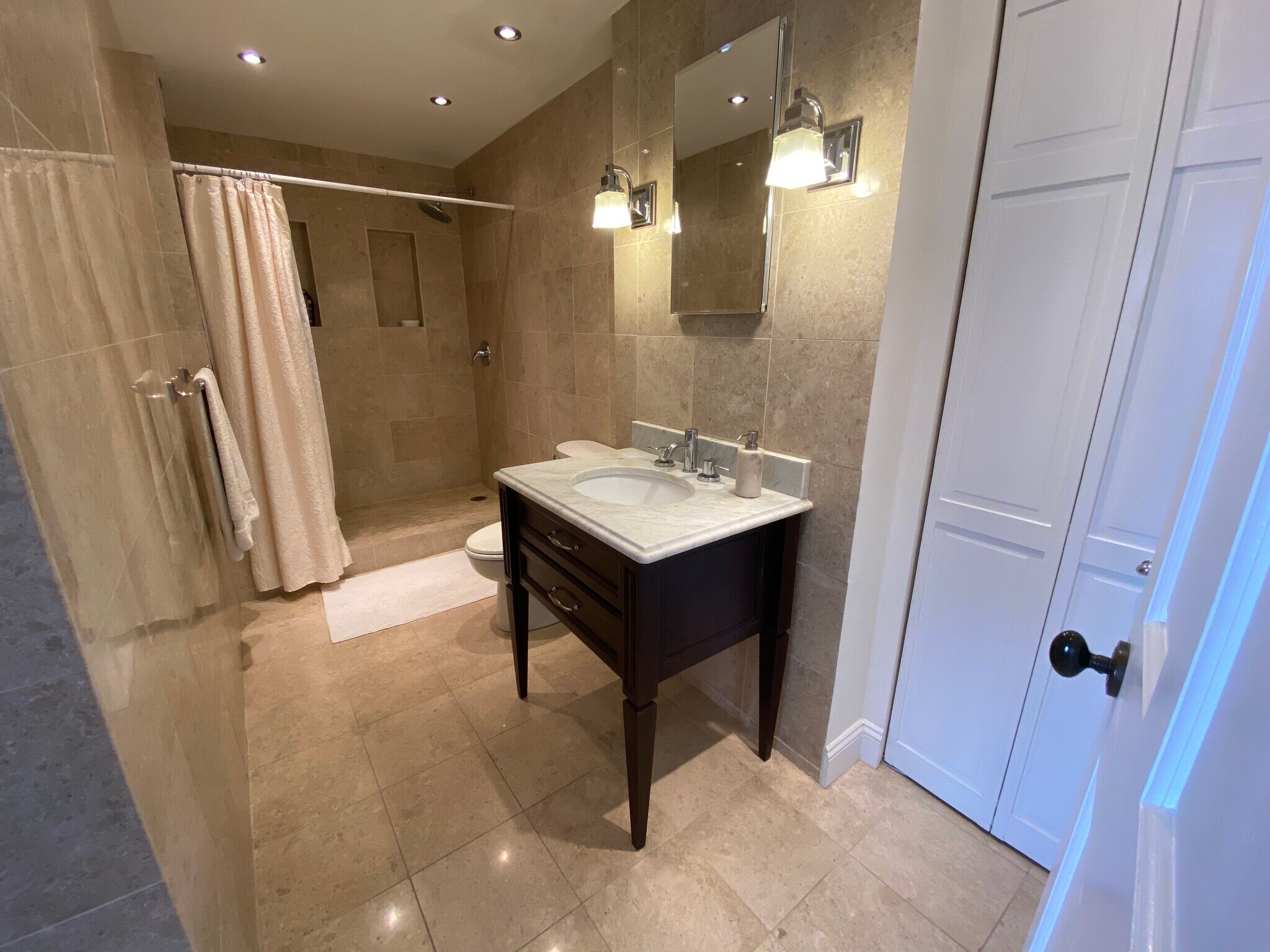 Building Photo - 151 Tremont St