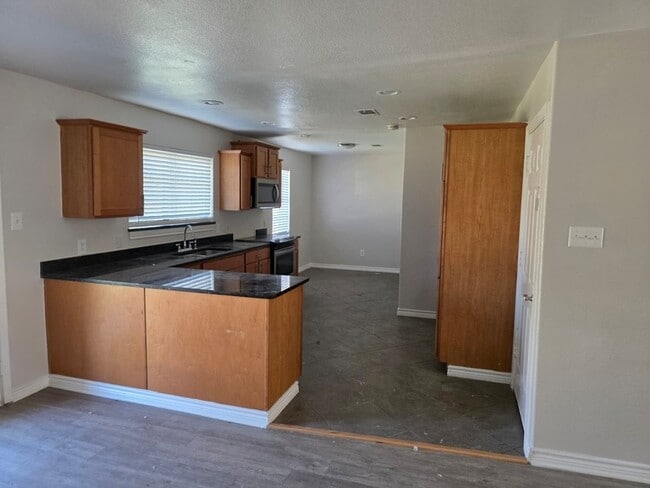 Building Photo - 2937 Laramie St