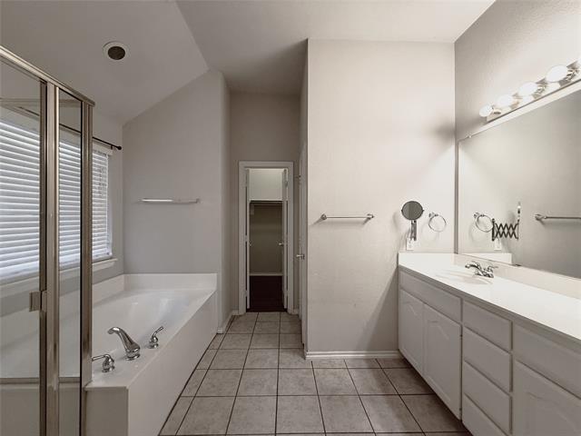 Building Photo - 8832 Fayetteville Dr