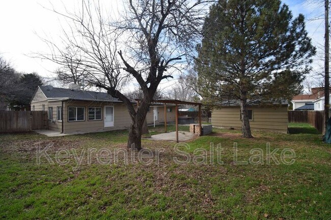 Building Photo - 616 Beynon Ct