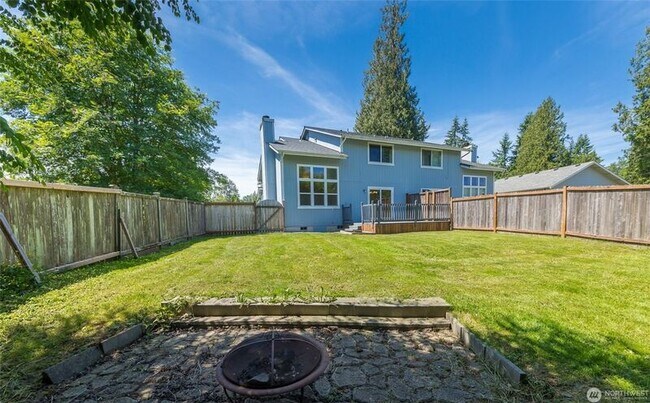 Building Photo - 2715 99th Ave NE