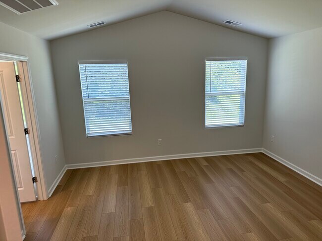 Master Bedroom - 7262 Heirloom Ln