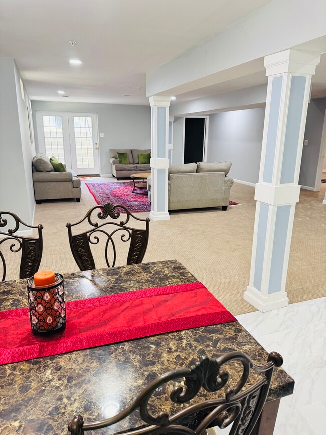 Building Photo - 13104 Bay Hill Dr