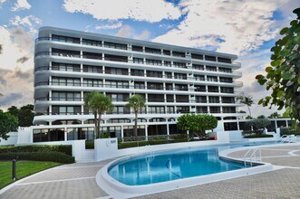 Building Photo - 2660 S Ocean Blvd