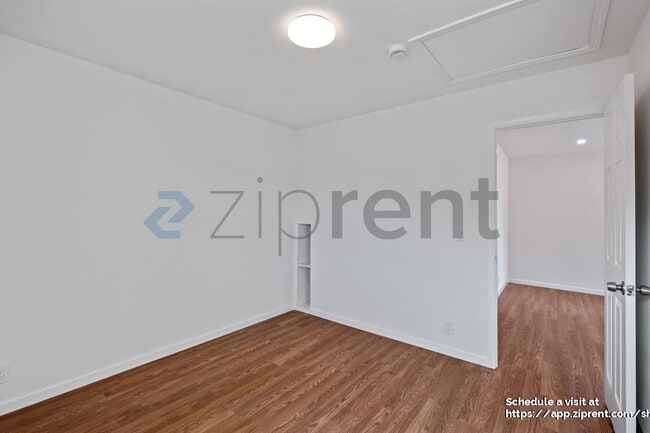 Building Photo - 3721 Northridge Dr