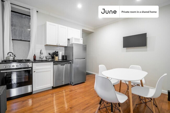 Building Photo - Room in Shared 3 bed/1 bath home in East Village