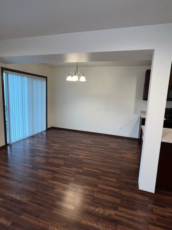 Building Photo - 2025 Aaron Dr