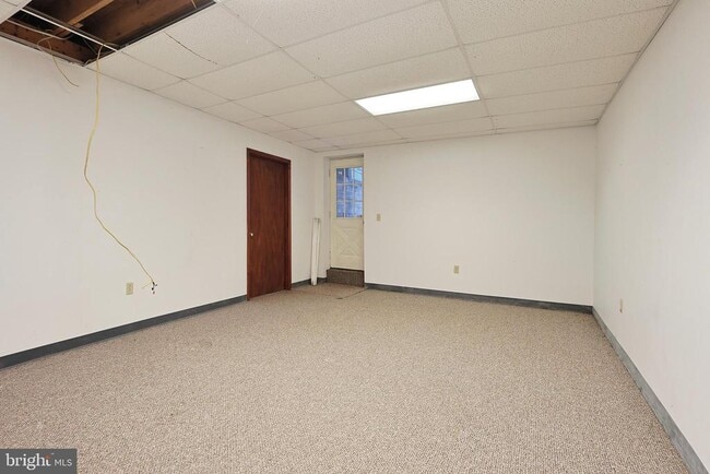 Building Photo - 761 Timberlake Dr