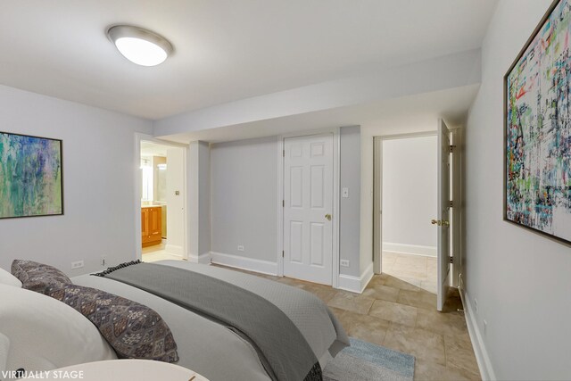 Building Photo - 320 W Evergreen Ave