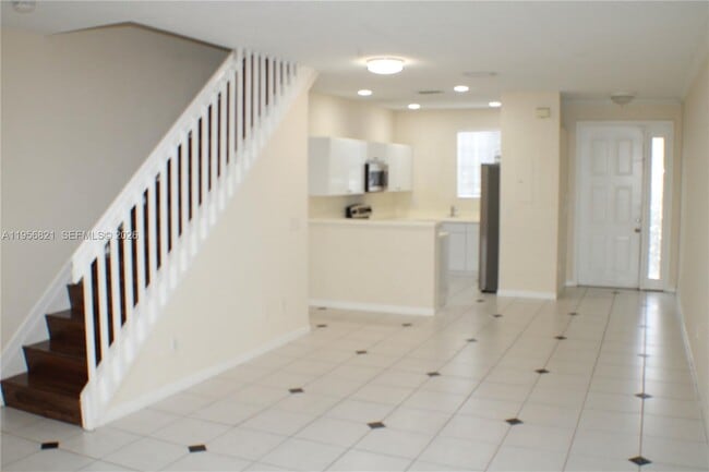 Building Photo - 4704 NW 57th Pl