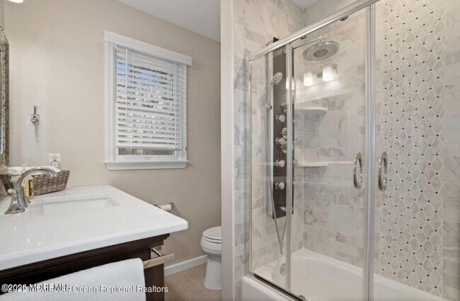 Building Photo - 5 Shepherds Way