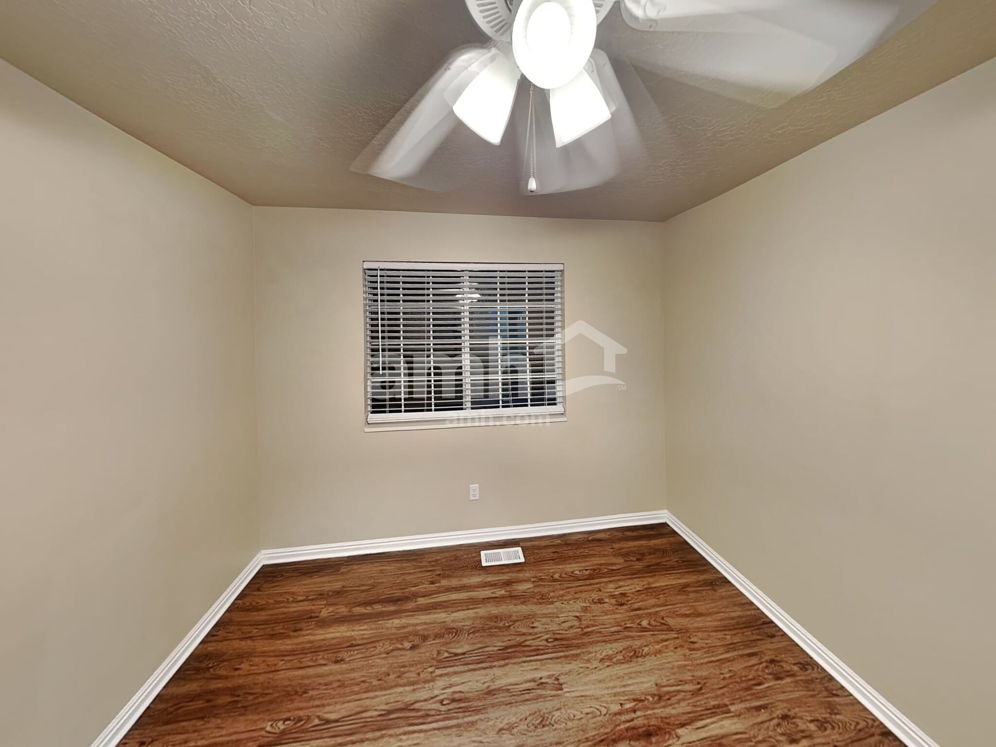 Building Photo - 536 S 925 E