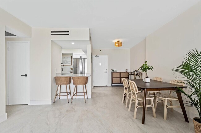 Building Photo - 1200 West Ave