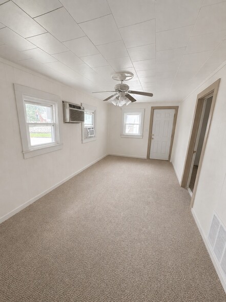 Building Photo - 408 N Ohio St