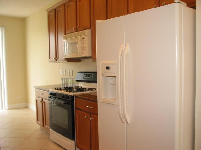 Building Photo - 539 Hedgewood Dr