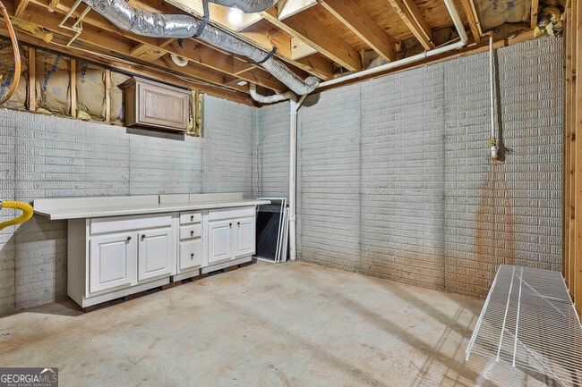 Building Photo - 45 Wildflower Cir