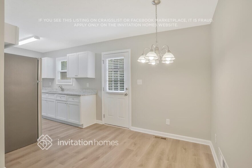 Building Photo - 121 Limestone Ln