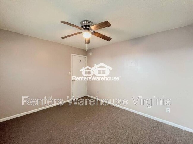 Building Photo - 947 Shoal Creek Trail