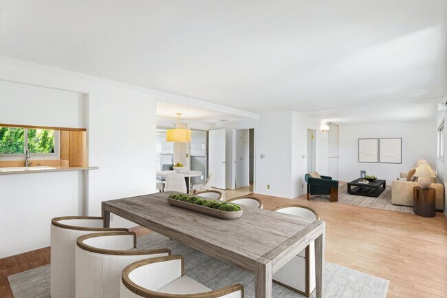Building Photo - Unfurnished, SENIOR Living at Encina Royale