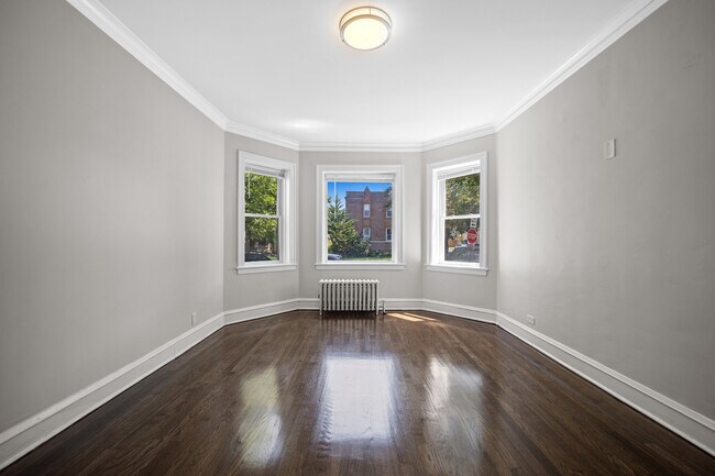 Building Photo - 5534 W George St