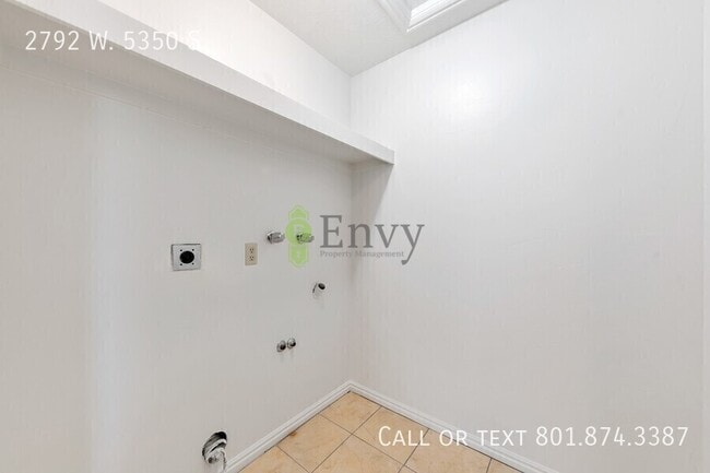 Building Photo - 2792 W 5350 S