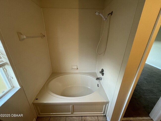 Building Photo - 104 Aston Grande Dr