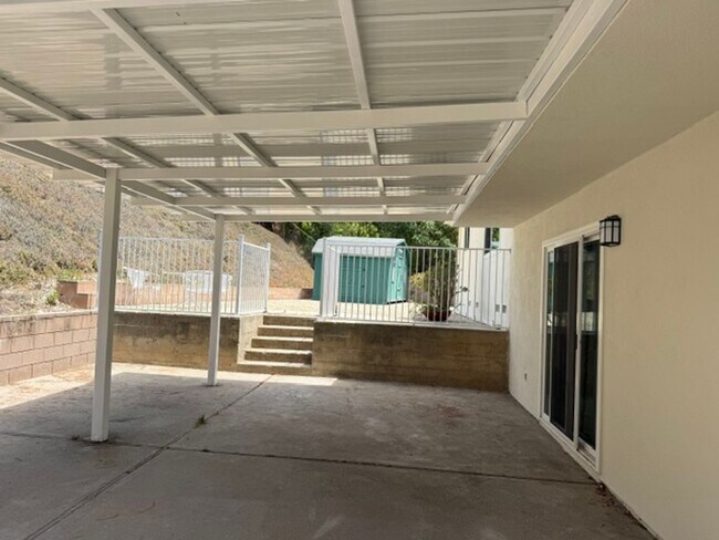Building Photo - 4 bed, 2 1/2 bath home with RV access