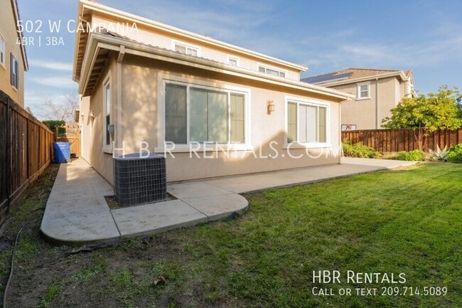 Building Photo - 502 W Campania-