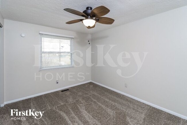 Building Photo - 1295 Anthony Ln