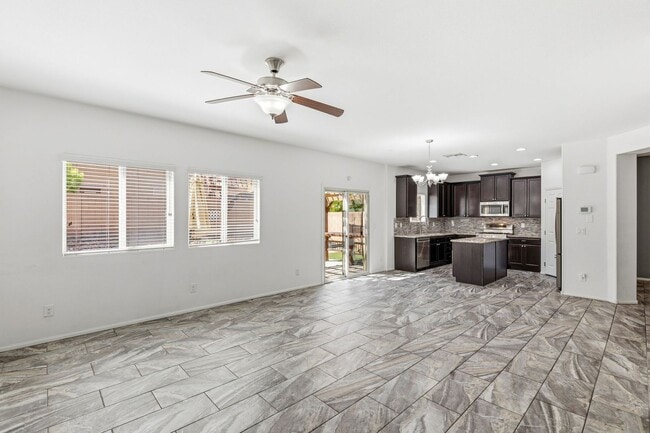 Building Photo - 8123 Mosaic Sunrise Ln