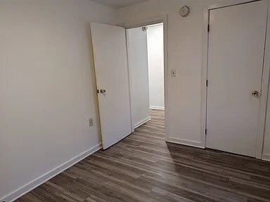 Building Photo - 6th St