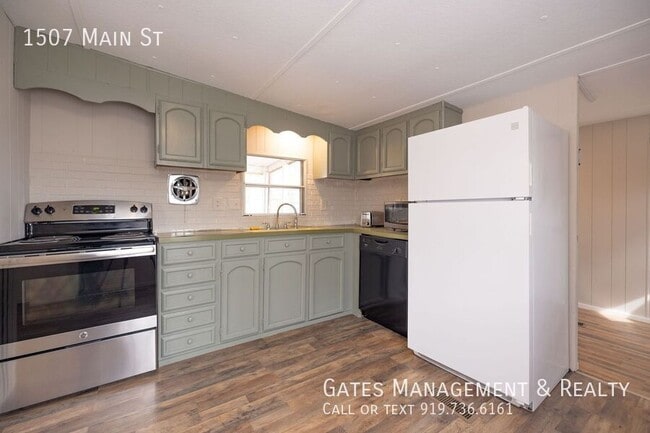 Building Photo - 1507 E Main St