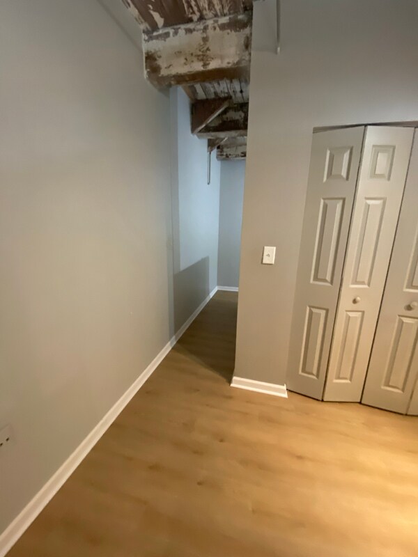 Building Photo - 326 Nelson St SW
