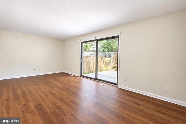 Building Photo - 6049 Forrest Hollow Ln