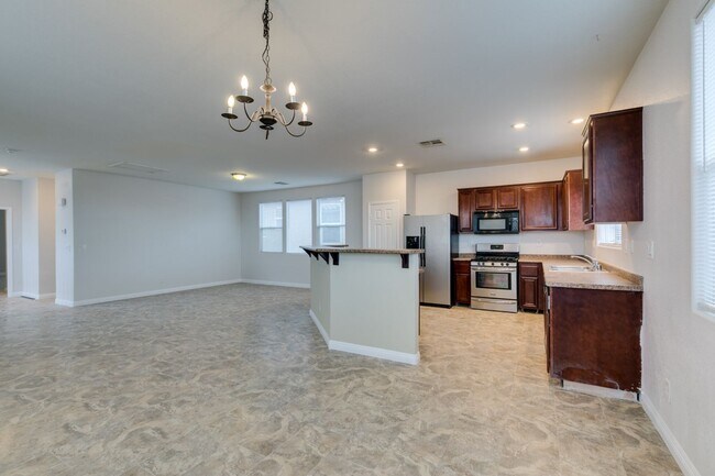 Building Photo - Beautiful Split-Level Home on Corner Lot with Pool and Spa!