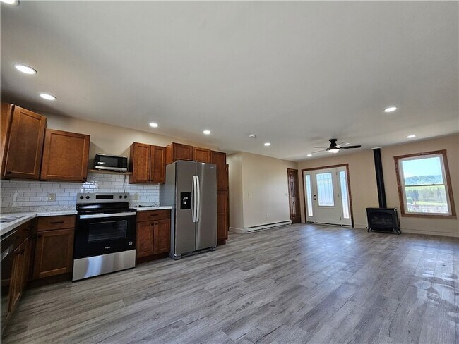 Building Photo - 4089 Co Rd 72