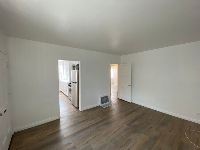 Building Photo - 4080-4084 Leimert Blvd (On sale)