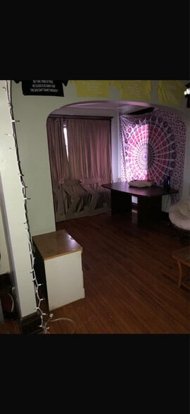 Building Photo - 48 Winspear Ave