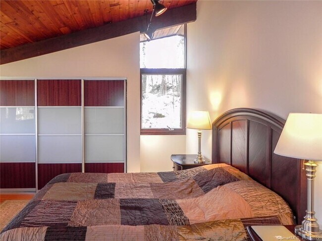 Building Photo - 361 Mill Rd