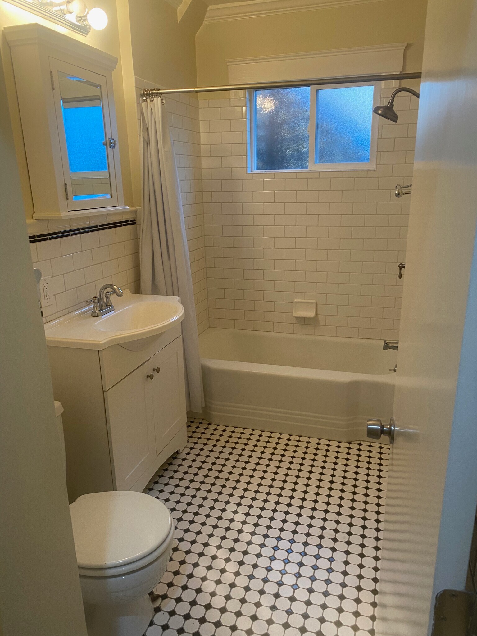 Building Photo - 6508 Dana St