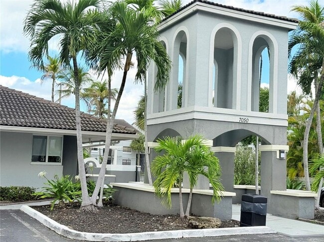 Building Photo - 7200 NW 179th St