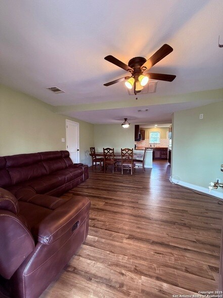 Building Photo - 1310 S 4th St