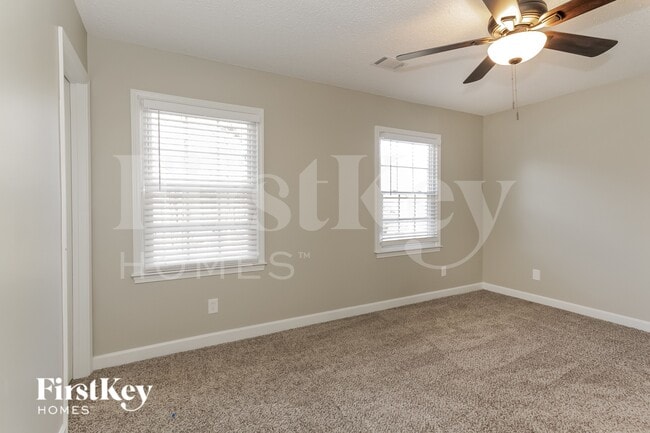 Building Photo - 10601 Parlor Rd