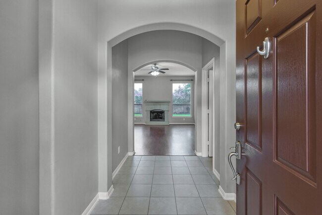 Building Photo - 21331 Timber Pines Dr